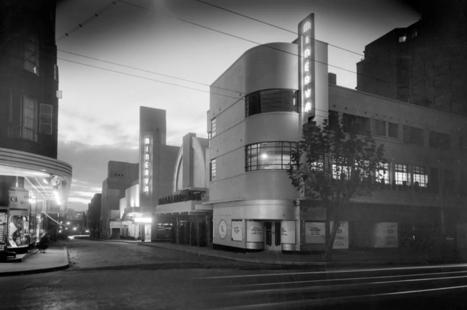 The Minerva Theatre on Orwell Street, photographed at night in 1939