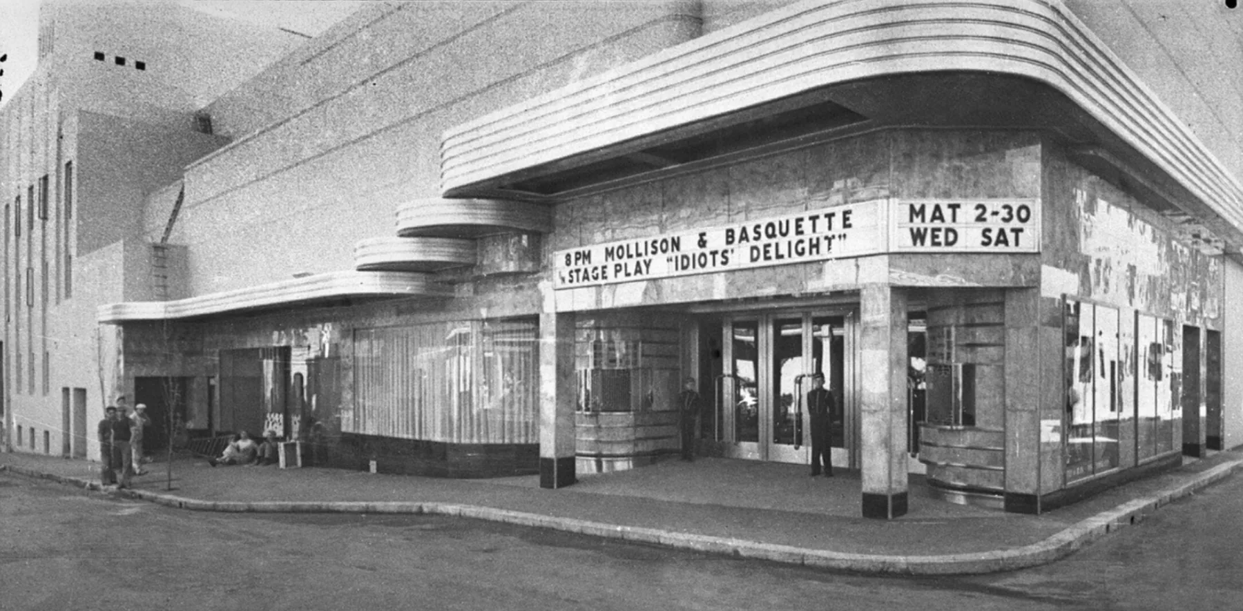 The Minerva street entrance with its marquee, photographed in 1939